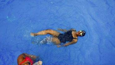 Women swimming lesson